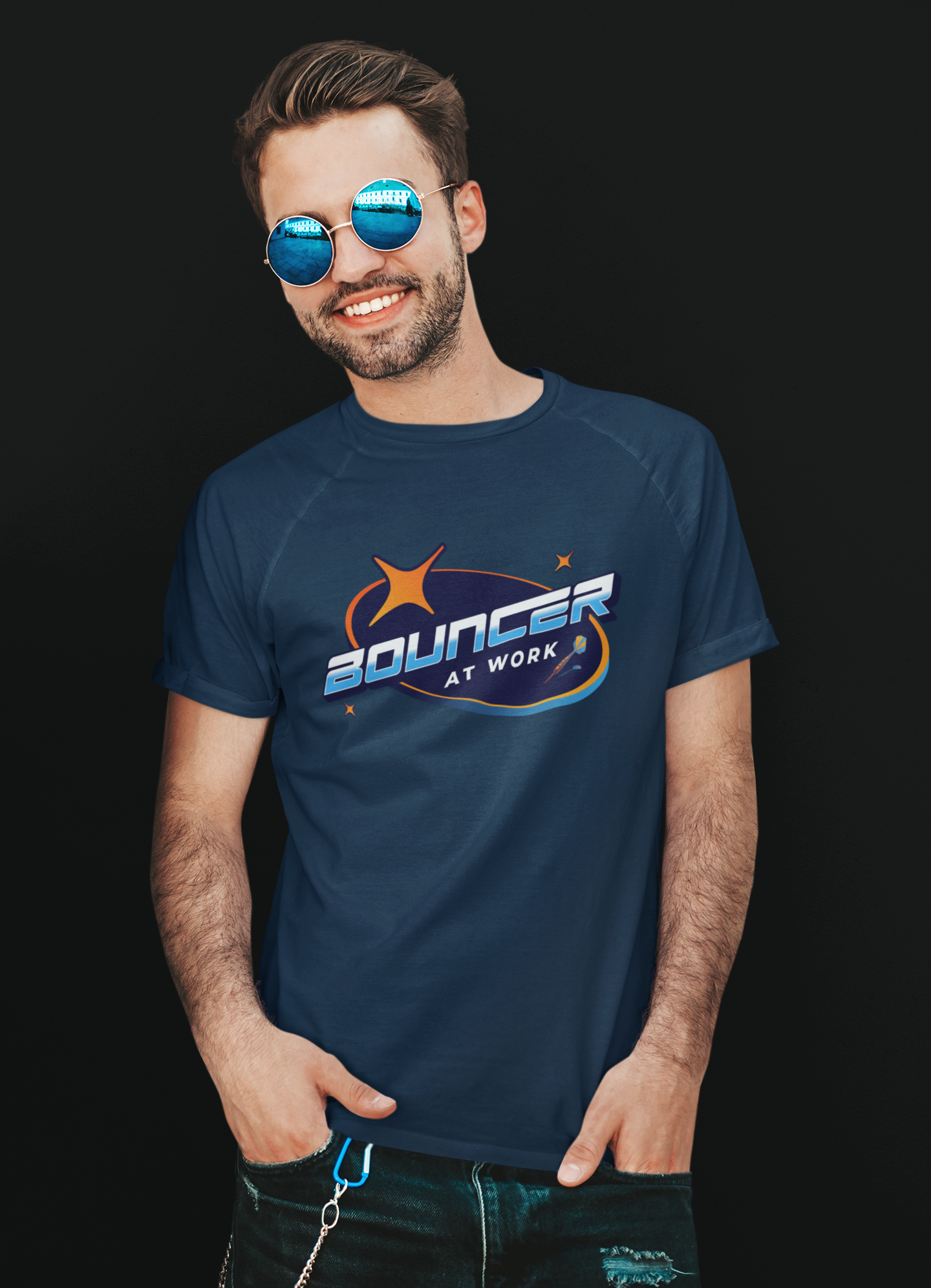 Bouncer at work - Organic Shirt