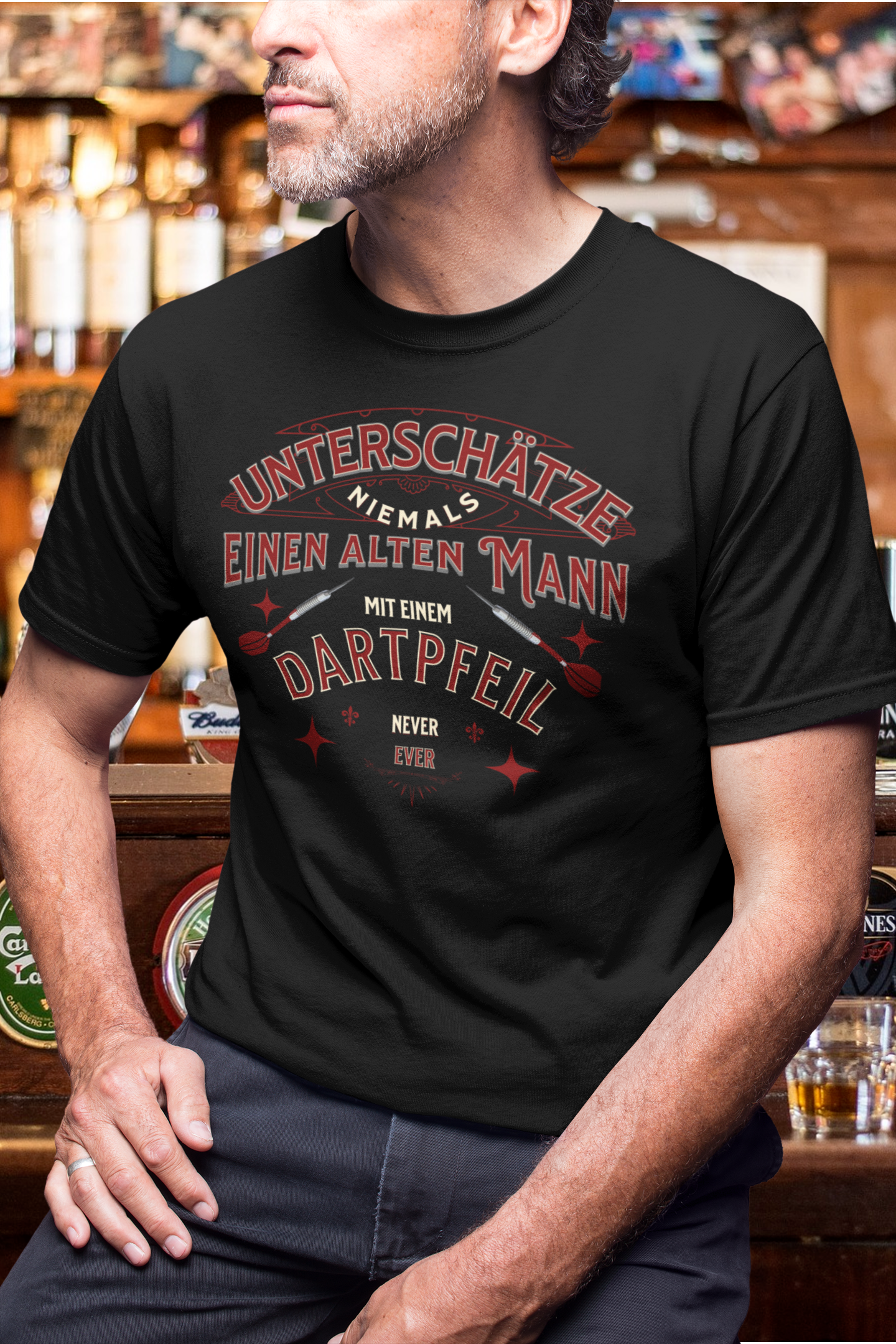 "Unterschätze niemals einen alten Mann" - Premium Shirt